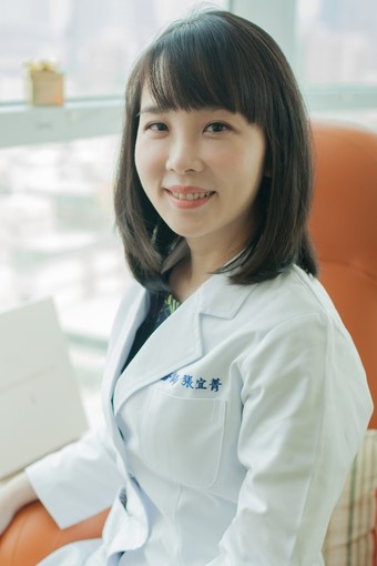 皮膚科張宜菁醫師